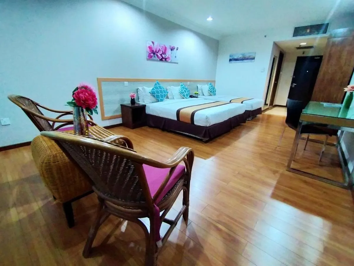 Td Plaza Hotel Kota Kinabalu 3*,