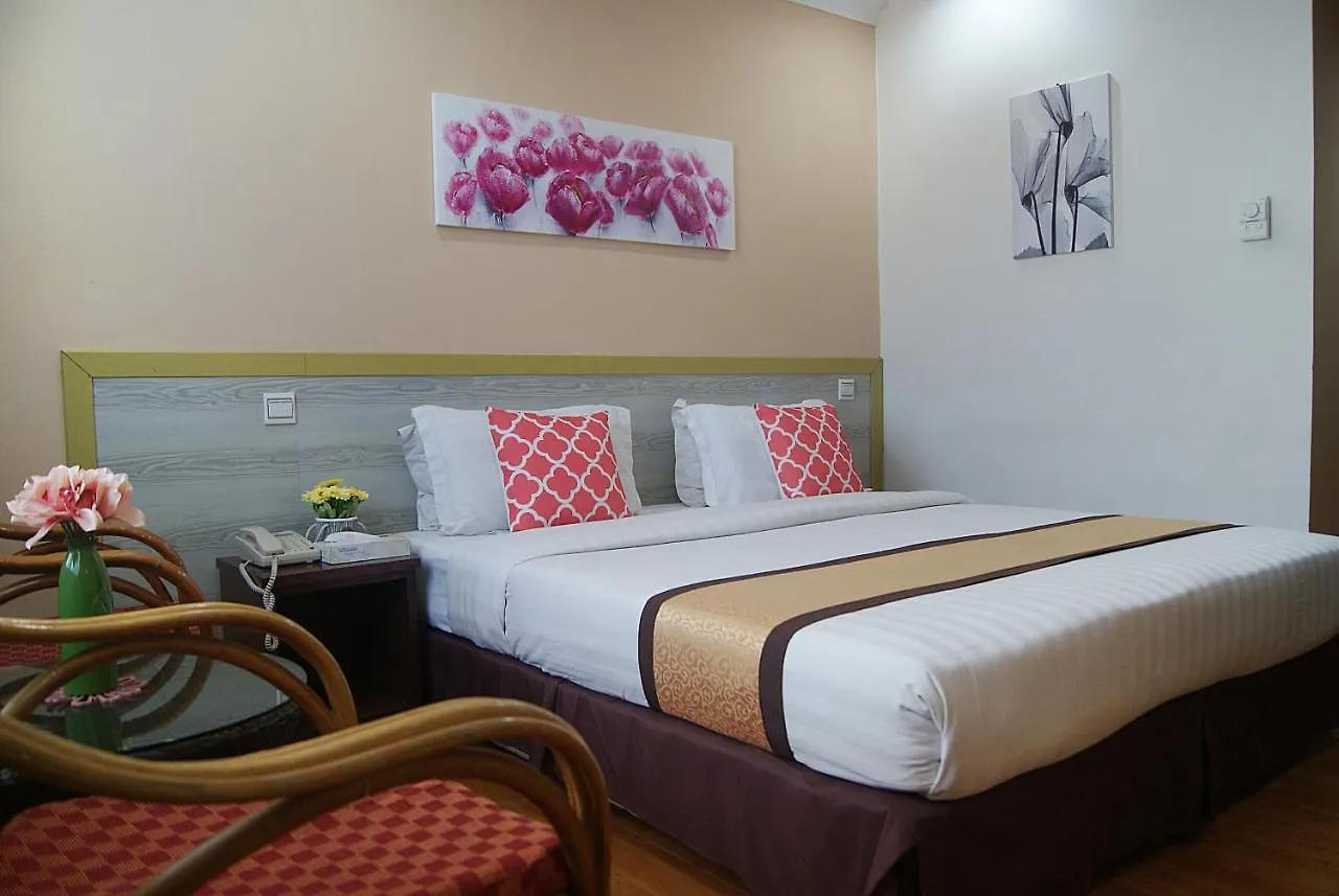 Td Plaza Hotel Кота-Кинабалу