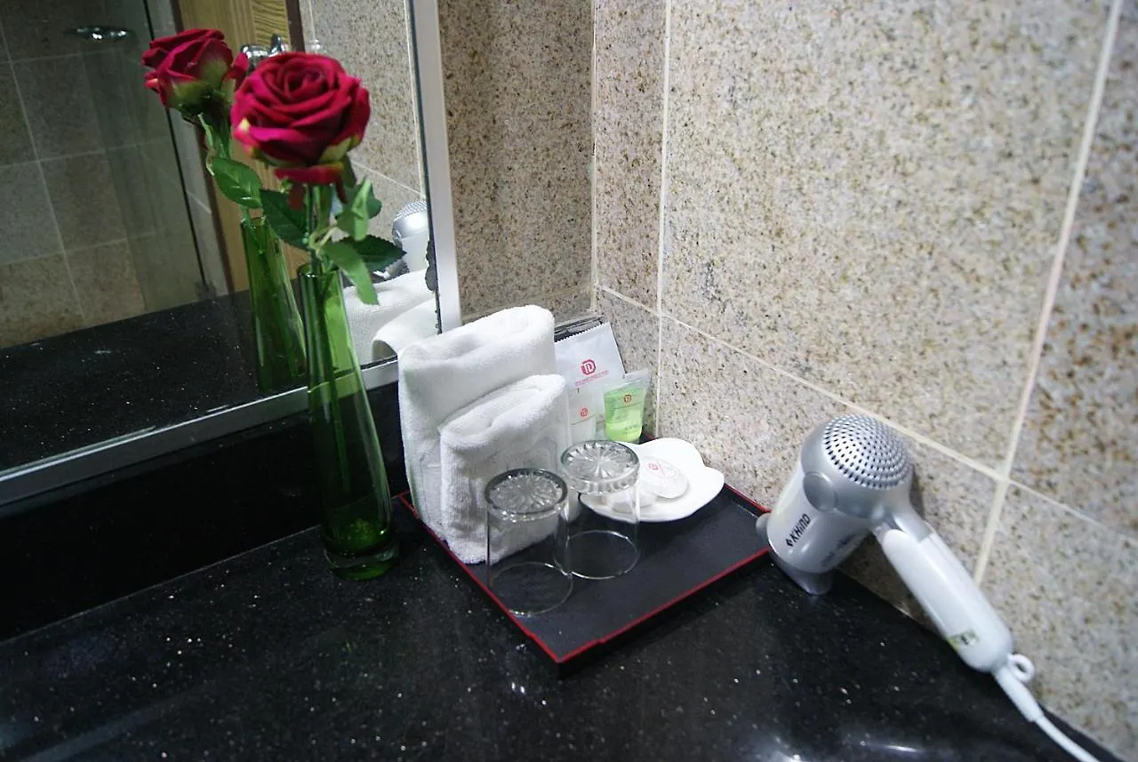 Td Plaza Hotel Кота-Кинабалу